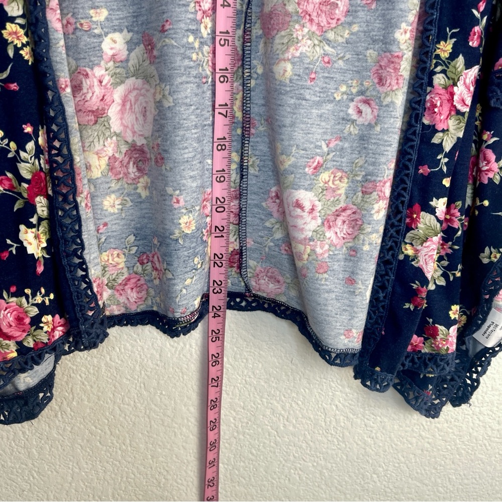 BEYOVE Blue Floral Print Open Front cover up tunic - Picture 9 of 12